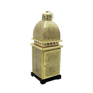 Linterna de mesa marroquí decorativa para el hogar, farol de hierro de Metal con acabado dorado dolorido hecho a mano, la mejor calidad - Product Image 5