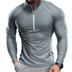 Fabricant de T-shirts de sport à compression personnalisés, vêtements d'entraînement de gym, polyester respirant, spandex, marque privée, personnalisation de la marque - Product Image 4