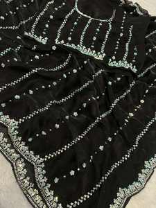 Sari de mariage traditionnel en satin avec perles fantaisie et sequins, pour festivals et fêtes ethniques indiennes - Product Image 2