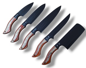 Juego de Cuchillos de Chef de Acero Inoxidable de Cinco Piezas Nordic Forge, Mangos de Madera Pakka, Juego de Cuchillos de Cocina Hechos a Mano con Bolsa Enrollable - Product Image 3