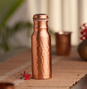 Bouteille d'eau en cuivre : avantages, bouteille en cuivre parfaite, lisse, brillante et polie - Product Image 2