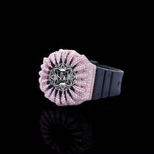 Reloj de Lujo Personalizado Estilo Hip Hop con Pantalla Analógica, Dos Tonos, Diamantes Moissanite, Correa de Goma Roja, Disponible para la Venta - Product Image 2