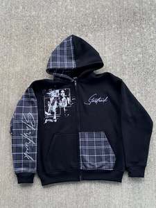 Sweat-shirt à capuche zippé pour homme, personnalisé, avec empiècements contrastants à carreaux et imprimé graphique, style streetwear, en mélange de coton premium, décontracté et tendance - Product Image 1