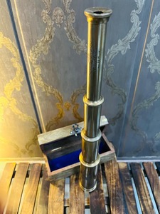 Télescope marin victorien en laiton poli, modèle London Angel, avec boîte en bois, fait main, pour la Journée de la Terre et les fêtes d'anniversaire - Product Image 2