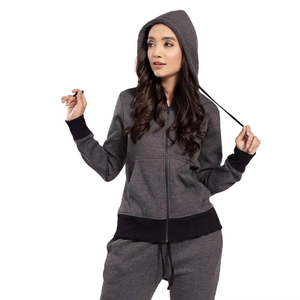 Ensemble de survêtement deux pièces pour femmes, vêtements de sport personnalisables avec logo, tenue de fitness pour la gym, fournisseur OEM ODM de vêtements de sport sous marque privée - Product Image 1