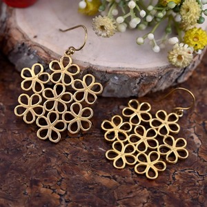 Pendientes de Latón de Alto Brillo, Acabado Pulido, Aspecto Liso, Precio de Fábrica al por Mayor, Artículo para Manualidades Metálicas - Product Image 1