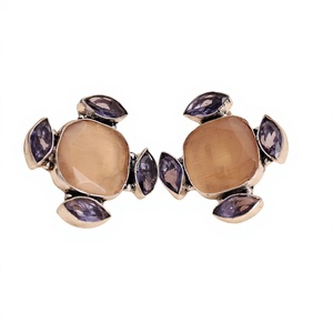 Pendientes de lujo de plata oxidada con engaste étnico y gemas de amatista y piedra lunar para mujer - Product Image 1