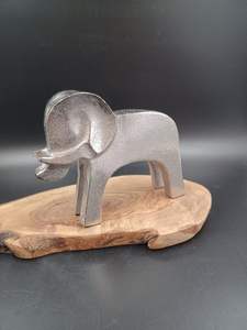 Escultura de elefante de aluminio de diseño, adecuada para decoración del hogar, interiores de oficina y como regalo elegante para seres queridos. - Product Image 5