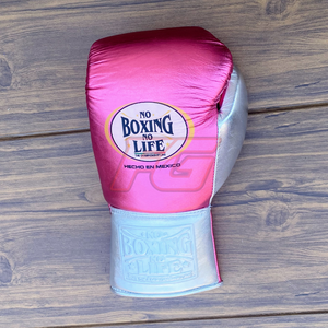 Gants de boxe personnalisés pour l'entraînement et le sparring |   Fermeture à lacets avec boucle auto-agrippante |   Construction en cuir |   Gants anti-humidité à doigts entiers - Product Image 2