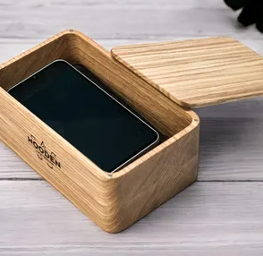Caja de Almacenamiento para Teléfono de Madera Maciza "Digital Detox" - Product Image 3