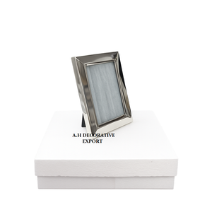 Luxury Silver Metal Photo <b>Frame</b> Elegant Polished Nickel <b>Picture</b> <b>Frame</b> for Desktop Decor & <b>Wedding</b> Gifts Wholesale Custom Size - Product Image 1