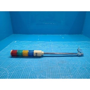 Tour de signalisation LED QLIGHT ST45L-4 à 4 niveaux, utilisée comme pièce détachée d'équipement semi-conducteur d'époque - Product Image 2