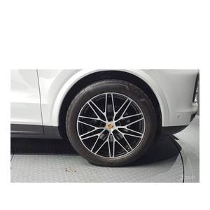 2024 para Cayenne 3.0, Caja de Cambios Automática, Volante a la Izquierda, Asientos de Cuero, Cámara Trasera, Techo Panorámico, Faros LED 1-25000 - Product Image 5