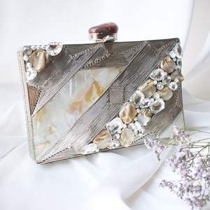 Pochette de soirée en résine écologique pour femmes, accessoire de mode en cristal - Product Image 6