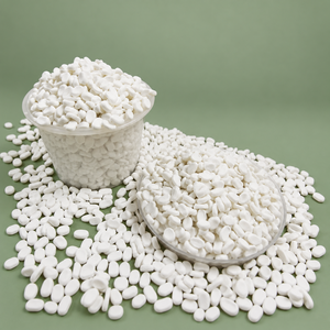 Meilleur prix, produit phare : Granulés de carbonate de calcium (masterbatch) en forme de remplissage, couleur blanc naturel, matière première pour bidons. - Product Image 1