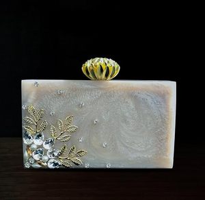 Pochette en résine avec poche, style sac à main de créateur, pour mariage, artisanale, pour demoiselle d'honneur, motif marbre - Product Image 2