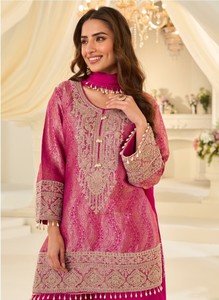 Ensemble kurta traditionnel brodé pour femmes avec pantalon palazzo et dupatta pour les occasions de mariage - Product Image 6