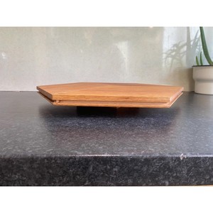 Organizador Giratorio Hexagonal de Madera, Diseño Minimalista, Contenedor de Almacenamiento Hecho a Mano en Madera Sólida - Product Image 2