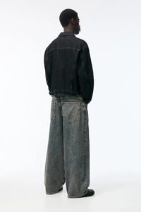 Usine OEM de jeans pour hommes de qualité supérieure offrant des solutions de marquage privé, des étiquettes personnalisées, des services d'emballage et de fourniture en gros de denim. - Product Image 5