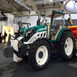 Tracteur 4x4 ARBOS durable avec moteur diesel fiable, traction 4x4 puissante, utilisation confortable et efficace - Product Image 4