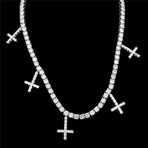 Collier chaîne à maillons Hip Hop en argent 925 avec croix inversée en moissanite VVS et finition plaquée or rose - Product Image 4