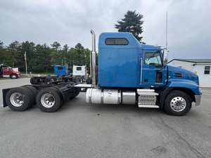 Camion tracteur poids lourd 6x4 avec cabine couchette, diesel, pour transport de marchandises longue distance - Product Image 2