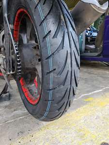 Pneu de scooter premium K305 avec tailles 16, 17 et 18 pouces, pneu tubeless pour les cyclistes urbains, excellente adhérence, longue autonomie, grande stabilité - Product Image 6