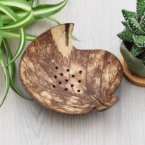 Jabonera de cáscara de coco natural en forma de hoja, bandeja de drenaje de conchas de palma de coco hecha a mano personalizada para jabones de baño de Ducha - Product Image 1