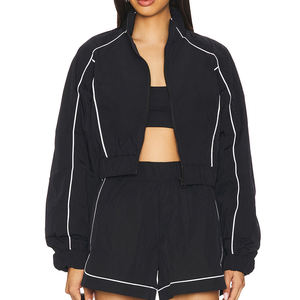 Ropa deportiva para el día a día con tacto suave y diseño práctico. Conjunto de 2 piezas para mujer, cortavientos, ideal para el gimnasio y las rutinas de caminar. - Product Image 1