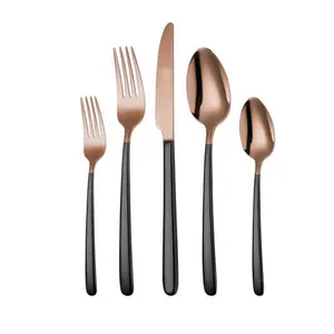 Couverts européens royaux en or rose avec poignée en résine noire de luxe, design rugueux et plat, ensemble de couverts New Look - Product Image 1