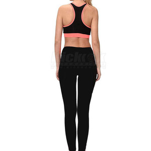 Ensemble de yoga élégant pour femme avec design uni sur le devant, taille haute, matière respirante et à séchage rapide - pour le yoga et les étirements - Product Image 2
