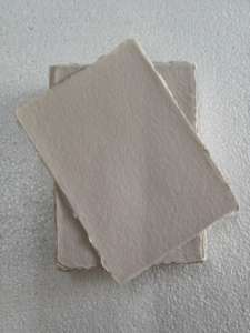 Papel Artesanal de Algodón con Borde Decorativo de la Marca Conifer, Hojas de Papel Impresas con Serigrafía, Papel Artesanal Blanco Natural de Primera Calidad - Product Image 3