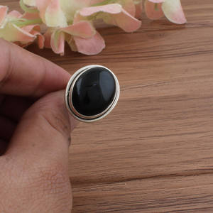 Anillo de Plata de Ley 925 con Bisel de Ónix Negro Vintage, Estilo Victoriano, Filigrana, Corte Brillante, Joyería Fina para Mujer - Product Image 3