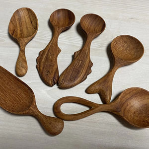 Cuchara de madera única con forma de cola de ballena, tallada a mano, de madera natural, para servir, utensilio de cocina para el hogar, restaurante, fiesta, cena, boda, regalo. - Product Image 1