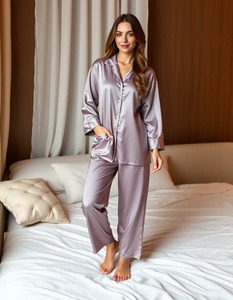 Ensemble pyjama en satin violet à manches courtes pour femmes, avec boutons sur le devant et col rabattu, vêtements de nuit élégants pour l'été - Product Image 5