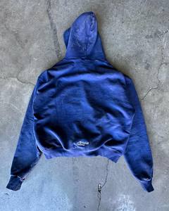 Sudadera con Capucha Azul Oversize Corta con Letra Bordada y Bolsillo Trasero, Casual Unisex de Felpa Francesa, 100% Algodón Cómodo para Otoño - Product Image 3