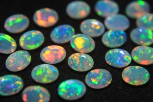 5x3mm Faceted Natural Ethiopian Opal Oval Cut Multi Color Gemstone with Color Play for Jewelry Making Wholesale Factory Price - Product Image 4