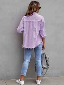 Venta al por mayor de fábrica: Chaqueta de mezclilla desgastada de manga larga de color liso para mujer, estilo otoñal. - Product Image 6