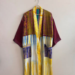 Robe kimono en soie tie-dye pour femmes, faite à la main, vintage, douce et confortable, robe de chambre, vêtements de nuit - Product Image 1
