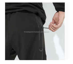 Ensemble de survêtement technique en molleton pour hommes, deux pièces, pour la salle de sport, le fitness, le jogging, l'entraînement, personnalisable avec votre propre logo et design - Product Image 2