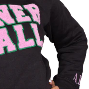 Sudadera negra de chenilla AKA Miner Hall para mujer, con letras griegas bordadas, cuello redondo premium, top de hermandad - Product Image 3