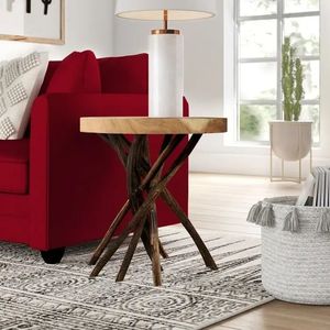 Mesa auxiliar de hierro con superficie de madera atemporal, diseñada para combinar con estilos de hogar clásicos y modernos. - Product Image 4