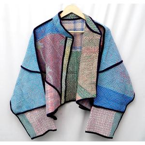 Veste bohème patchwork avec col mandarin, manches chauve-souris, en coton matelassé à la main, respirante, pour l'automne, style kantha. - Product Image 4