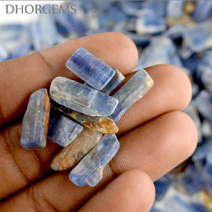 Venta al por Mayor de Artesanías de Piedra, Colgantes de Cristal en Forma de Gota de Agua, Hoja de Labradorita Brillante para Decoración con Cristales - Product Image 1