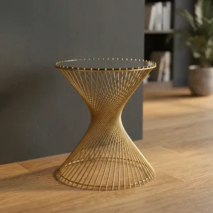 Mesa de Centro Moderna y Duradera con Tapa de Mármol, Estructura de Latón, Diseño Minimalista, No Plegable, Exportaciones Globales de India, Muebles para Sala de Estar - Product Image 3