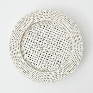Rustic Rattan Plate Vietnam Artisan Handmade <b>Round</b> Charger Plate Serving Tray Natural Woven Dining <b>Table</b> Decoration Item 33Cm - Product Image 3