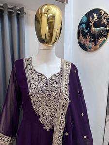 ชุดเดรสยาวแบบ Anarkali ผ้าจอร์เจตต์หรูหรา ปักลายดิ้นทองหนัก  ชุดคุर्ติสำหรับงานแต่งงานแบบอินเดียและปากีสถาน ชุดสัลวาร์สำหรับงานปาร์ตี้ - Product Image 5