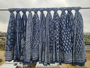 Paréo en coton doux 100% fait main, imprimé au bloc indigo, jupe bohème et paréo de plage, cache-maillot de bain - Product Image 4