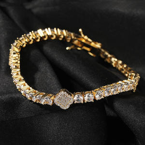 Bracelet tennis de luxe plaqué argent avec diamants taille brillant ronde et serti en forme de cœur, bracelet à maillons fins pour femme - Product Image 3