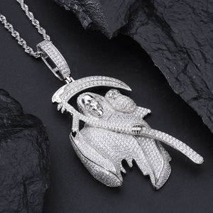 Colgante de Calavera con Baño de Rodio para Hombre, con Microincrustaciones de Diamantes Redondos, Joyería con Temática Hip Hop, Regalo - Product Image 3